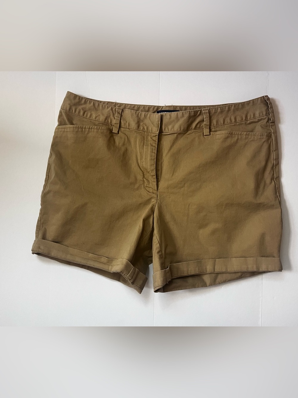 Lands’ End Khaki Shorts size 16W
